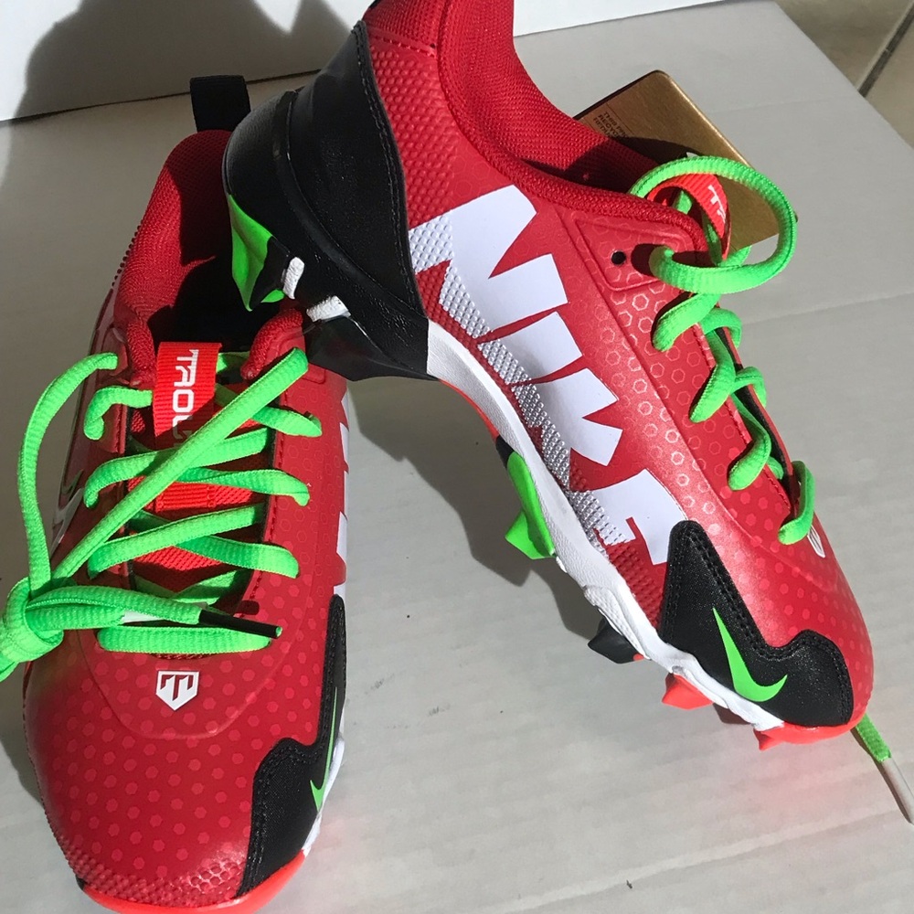 Nike Football Cleats for Kids---Brand New-- Size 1-1/2